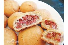 酥餅機(jī)廠家分享云南火腿月餅歷史制作方法與規(guī)?；瘷C(jī)器生產(chǎn)