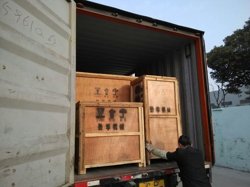 勁華月餅機發(fā)貨場景 勁華月餅機發(fā)貨場景